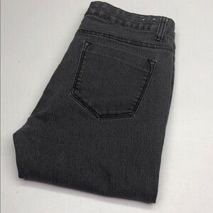 LIKE NEW U2B GRAYWASH SUPER STRETCH SKINNY JEANS 9/30x30 ⭐️